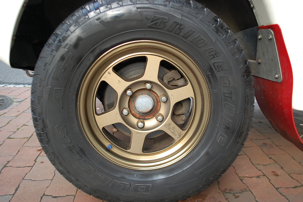 Pajero Evolution 5spd with Bronze Volks Racing alloys!